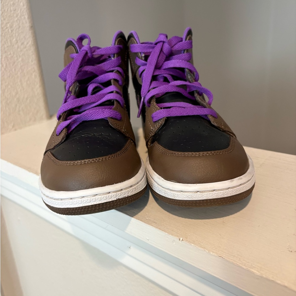 Nike Air Jordan 1 Mid GS Mocha Brown Purple DQ8423-215 Youth Size 6Y Women’s 7.5 - Picture 7 of 9